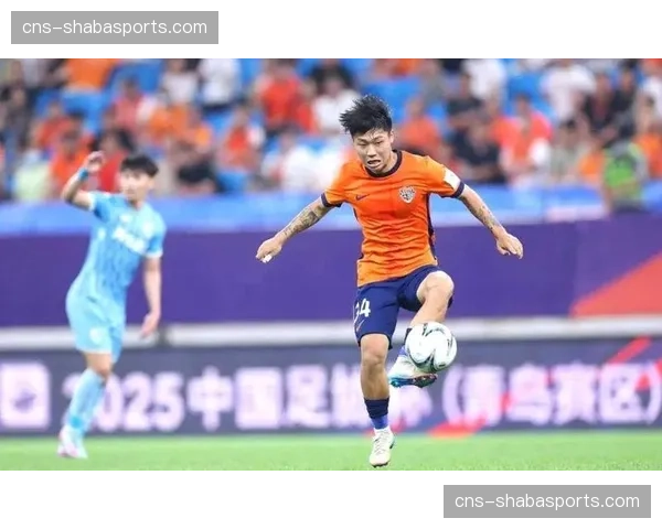 青岛海牛客场3-1武汉三镇，叶博亚传射金永浩破门